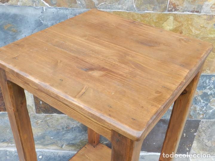 Antig&uuml;edades: MESA ALTA EN MADERA DE PINO - Foto 3