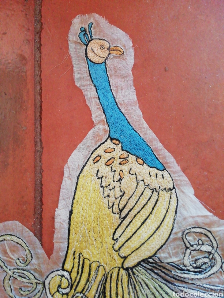 Antig&uuml;edades: Bordado pavo real - Foto 2