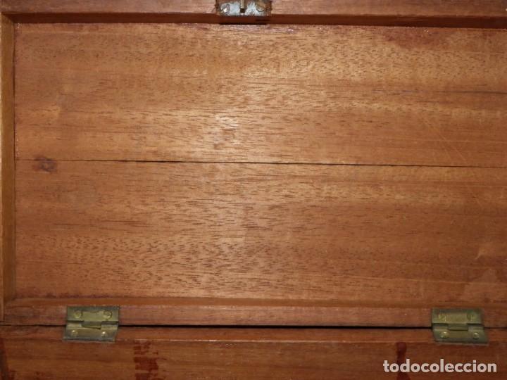 Antig&uuml;edades: Caja siglo XIX cedro - Foto 12