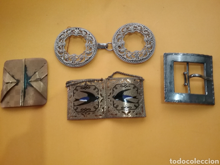 Antig&uuml;edades: Lote de 4 hebillas antiguas. - Foto 1
