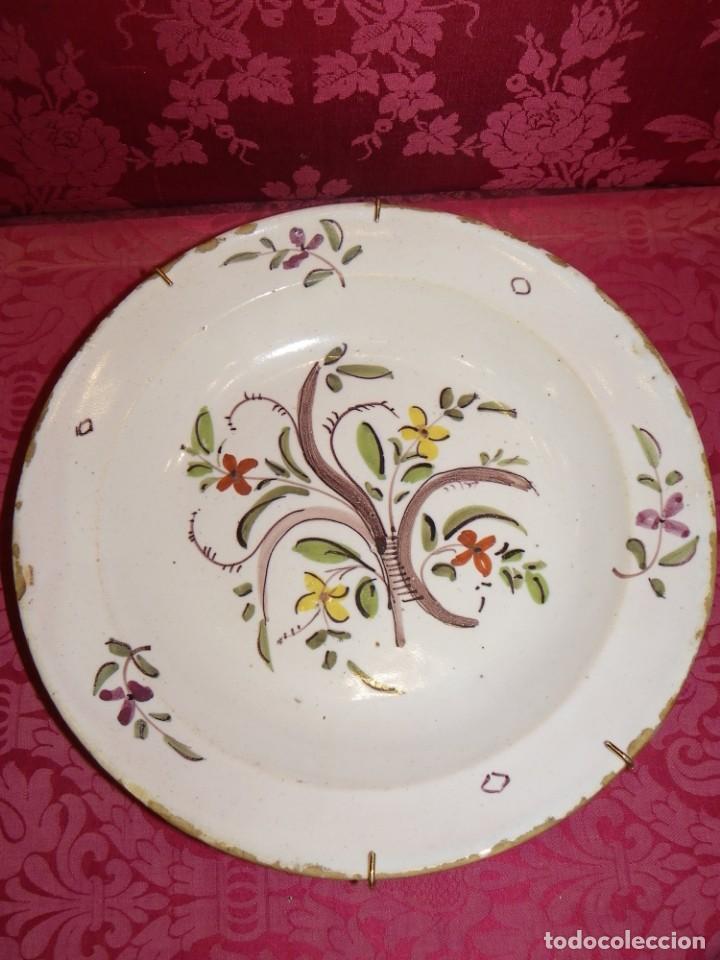 Antig&uuml;edades: Plato antiguo de Manises - Foto 1