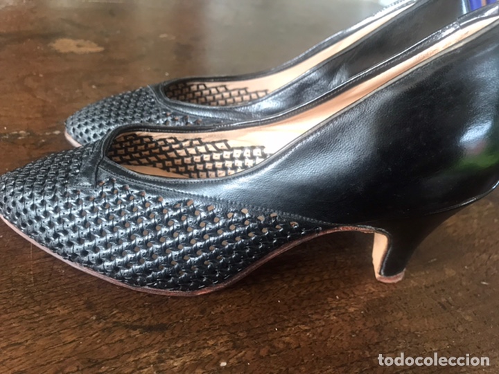 Antig&uuml;edades: Zapatos mujer - Foto 1