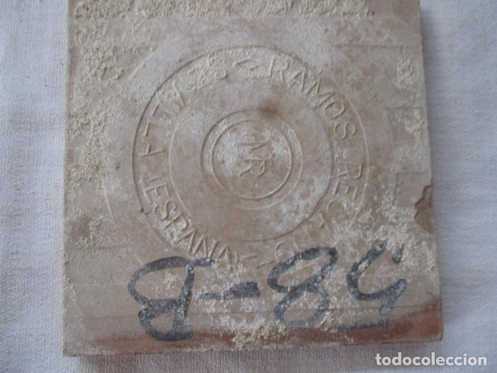 Antig&uuml;edades: Azulejo Pintado Ramos Rejano - Foto 2