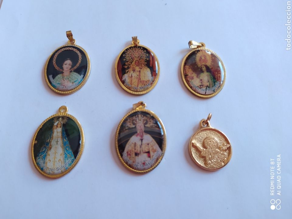 Antig&uuml;edades: Colecci&oacute;n medallas religiosos - Foto 1