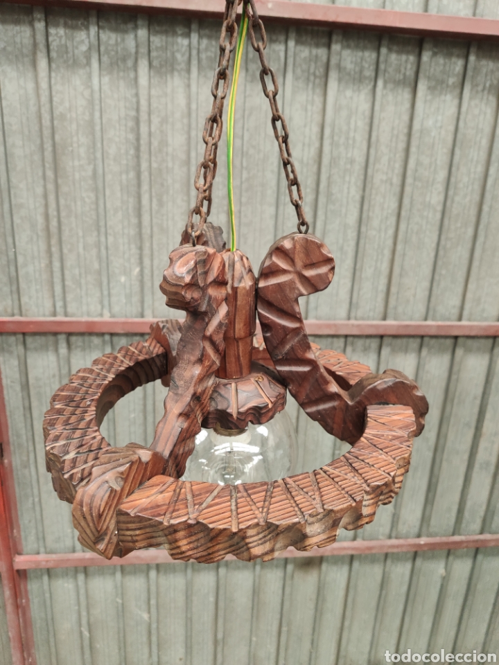 Antig&uuml;edades: ANTIGUA L&Aacute;MPARA TECHO DE MADERA. - Foto 1