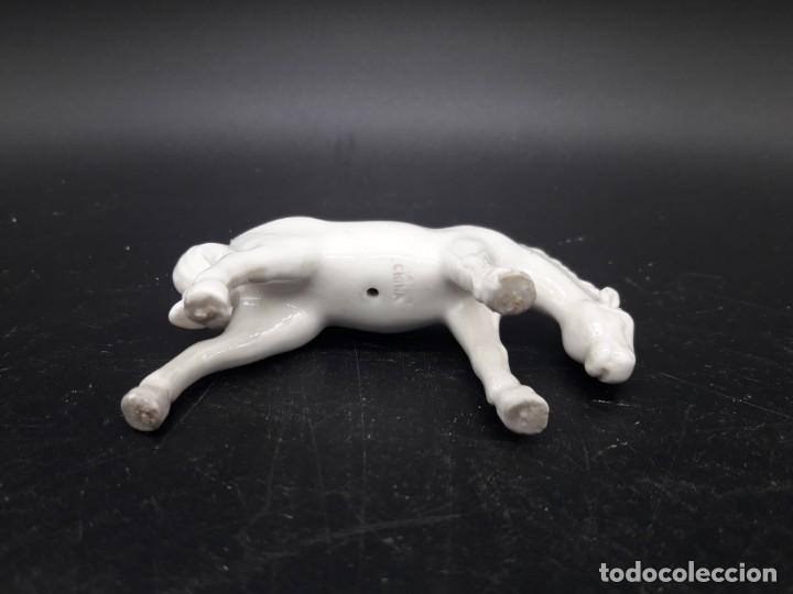 Antig&uuml;edades: Caballito de porcelana - Foto 3