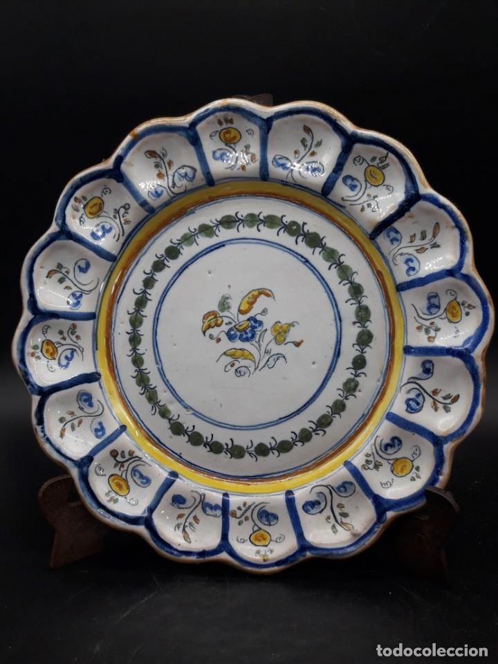 Antig&uuml;edades: Plato cer&aacute;mica de Talavera - Foto 1