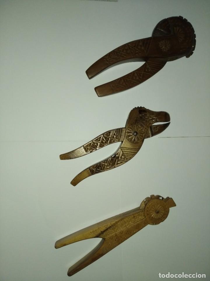 Antig&uuml;edades: CASCANUECES TALLADOS - Foto 1