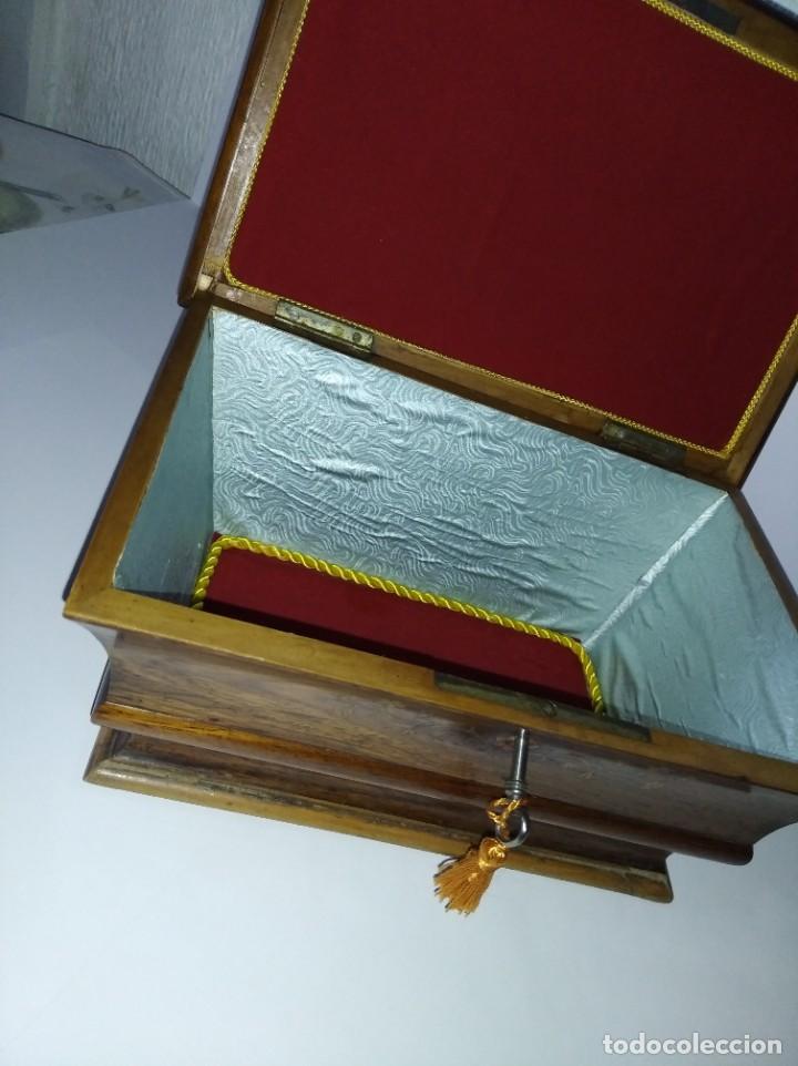 Antig&uuml;edades: CAJA PALOSANTO INGLESA - Foto 4