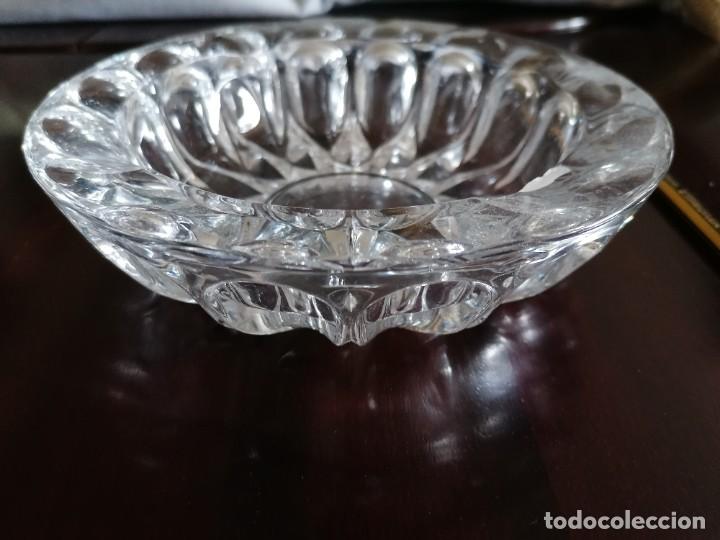 Antig&uuml;edades: CENICERO REDONDO DE CRISTAL DE ROCA - Foto 1