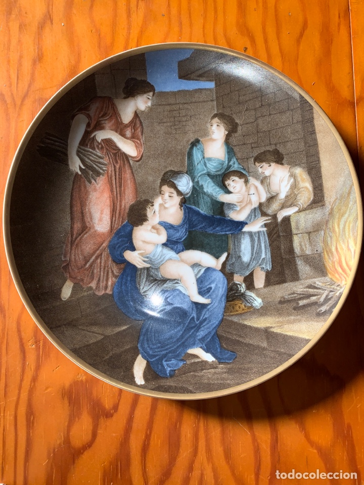 Antig&uuml;edades: Plato de porcelana de capeans - Foto 1