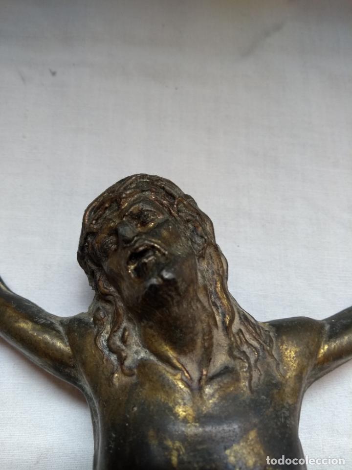 Antig&uuml;edades: Cristo en metal. - Foto 3