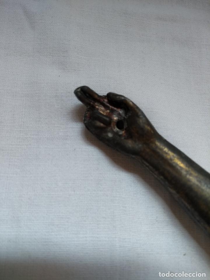 Antig&uuml;edades: Cristo en metal. - Foto 4