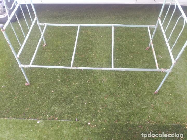 Antig&uuml;edades: Cama de hierro - Foto 3