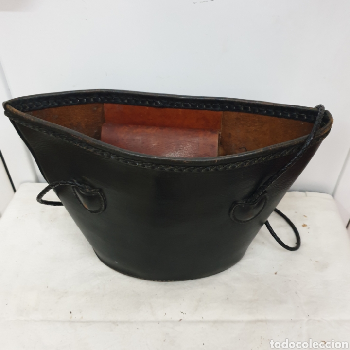 Antig&uuml;edades: Bolso de cuero - Foto 2