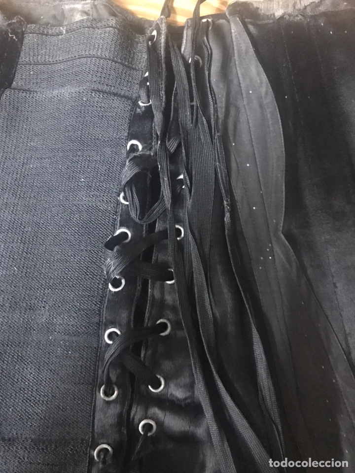 Antig&uuml;edades: Corpi&ntilde;o negro - Foto 2