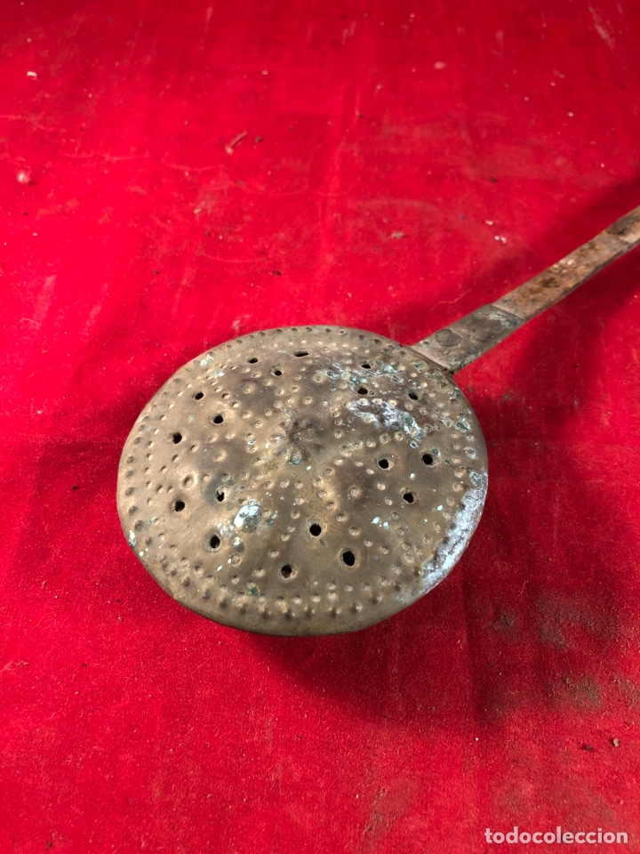 Antig&uuml;edades: Utensilio antiguo para calentar - Foto 3