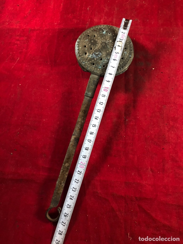 Antig&uuml;edades: Utensilio antiguo para calentar - Foto 6