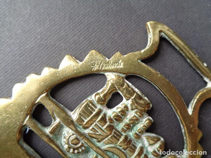 Antig&uuml;edades: ORIGINAL ABREBOTELLAS EN BRONCE FIRMADO Y NUMERADO - Foto 4
