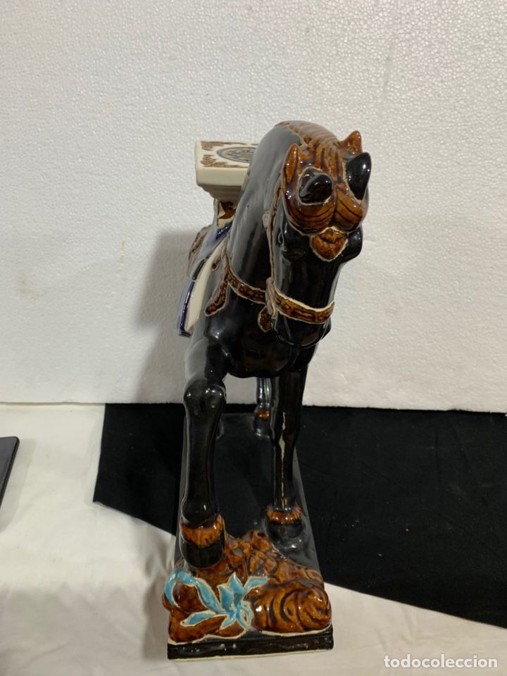 Antig&uuml;edades: CABALLO ANTIGUO EN PORCELANA - Foto 3