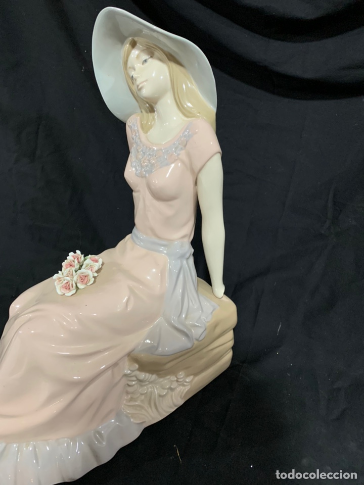 Antig&uuml;edades: FIGURA MUJER DE PORCELANA - Foto 2