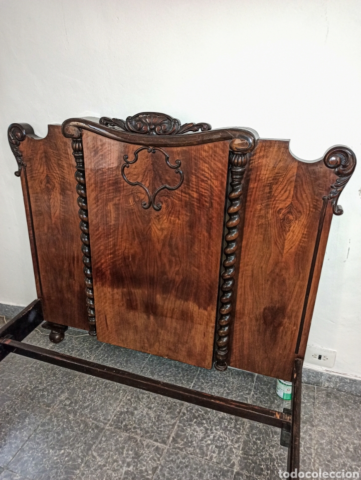 Antig&uuml;edades: Cama de Nogal con columnas salom&oacute;nicas - Foto 7