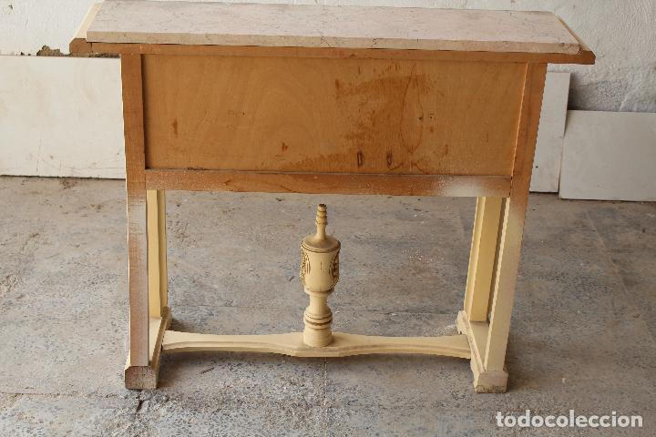 Antig&uuml;edades: consola en madera con tablero de marmol - Foto 4