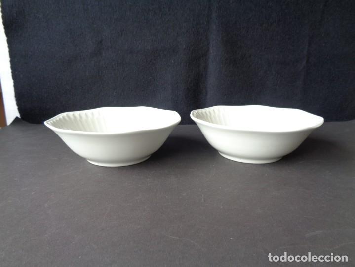 Antig&uuml;edades: PAREJA DE BOLS DE CERAMICA CON MARCA - Foto 2