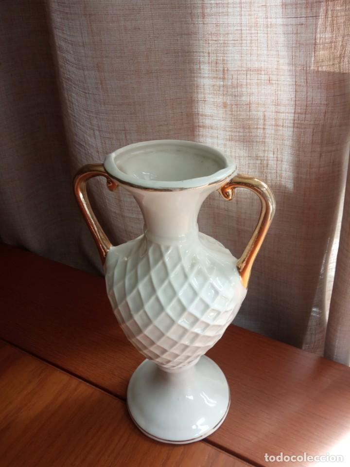 Antig&uuml;edades: FLORERO JARRON PORCELANA - Foto 3