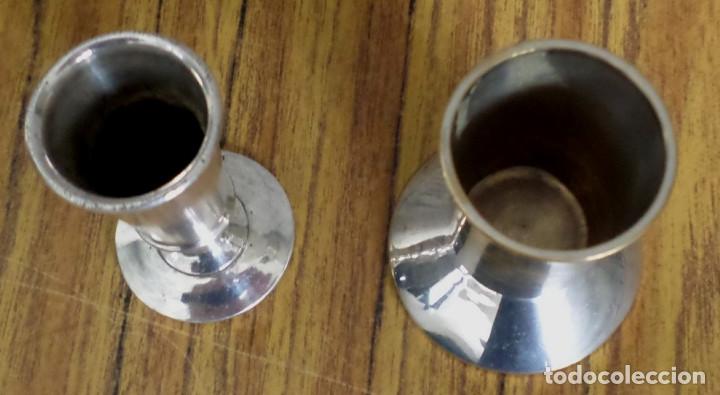 Antig&uuml;edades: 2 copas metal plateado - Foto 3