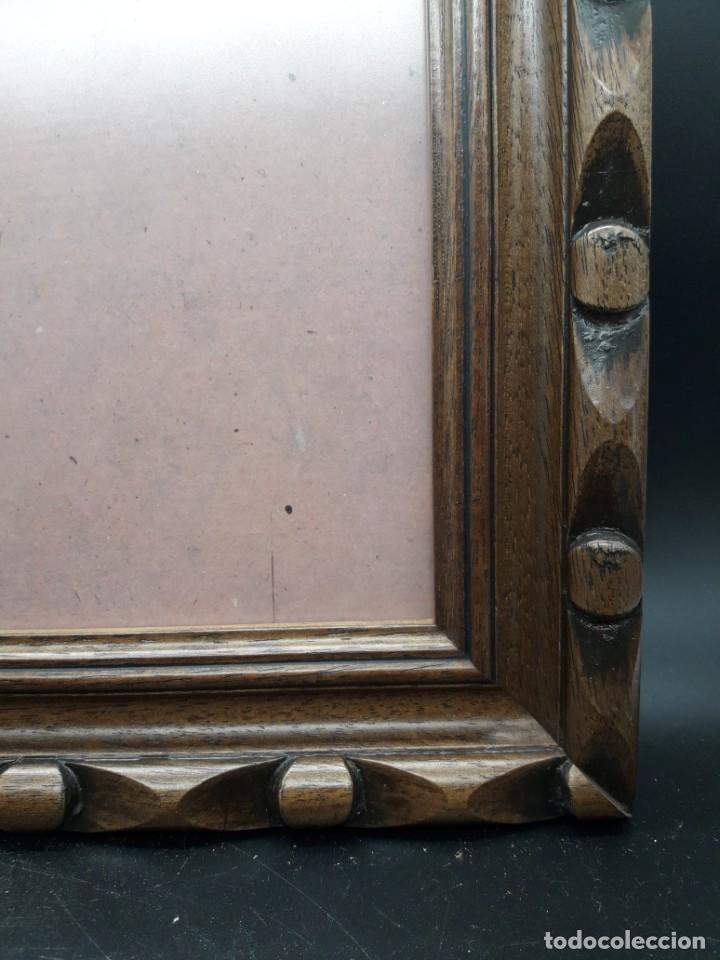 Antig&uuml;edades: Marco tallado en nogal - Foto 2