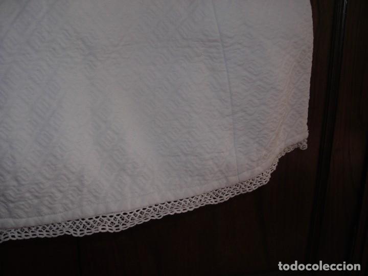 Antig&uuml;edades: faldon y vestido de bautizo - Foto 3