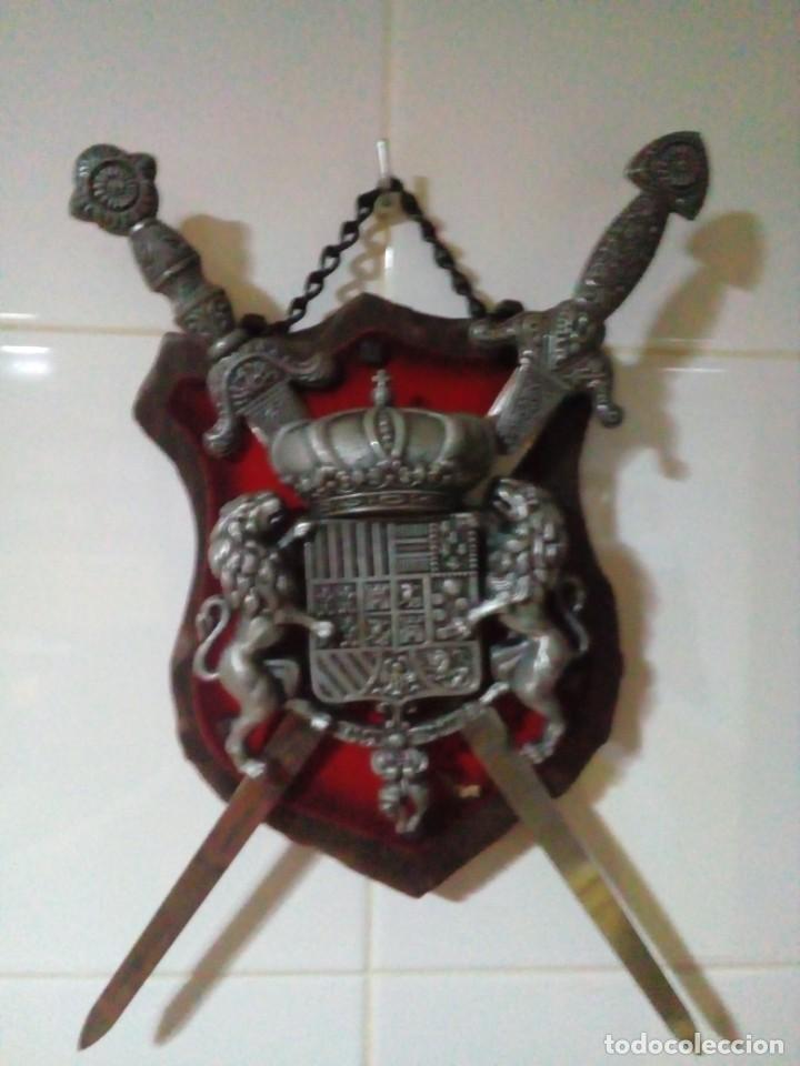 Antig&uuml;edades: ANTIGUO ESCUDO DE PARED - Foto 7