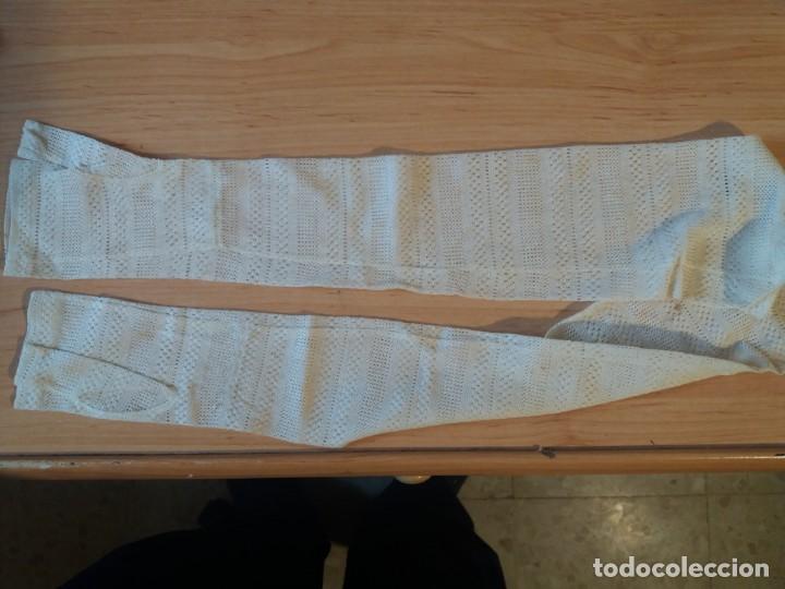 Antig&uuml;edades: Guantes de encaje antiguo - Foto 2