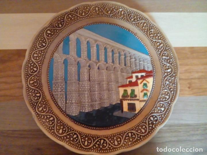 Antig&uuml;edades: PLATO RECUERDO DE SEGOVIA 30 CM - Foto 2