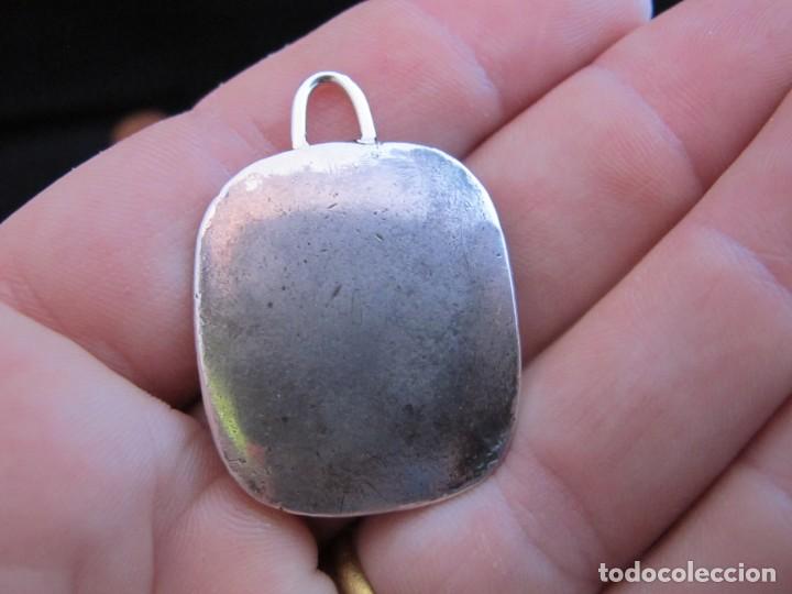 Antig&uuml;edades: Medalla religiosa vintage de plata - Foto 5