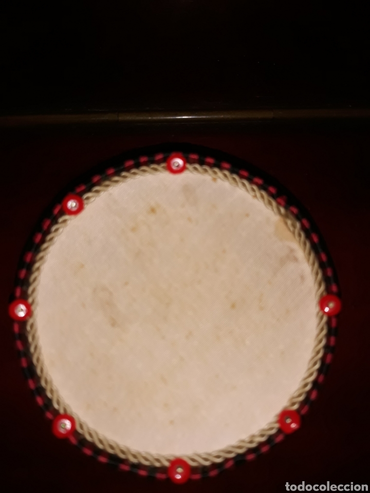 Antig&uuml;edades: Caja bordados - Foto 4
