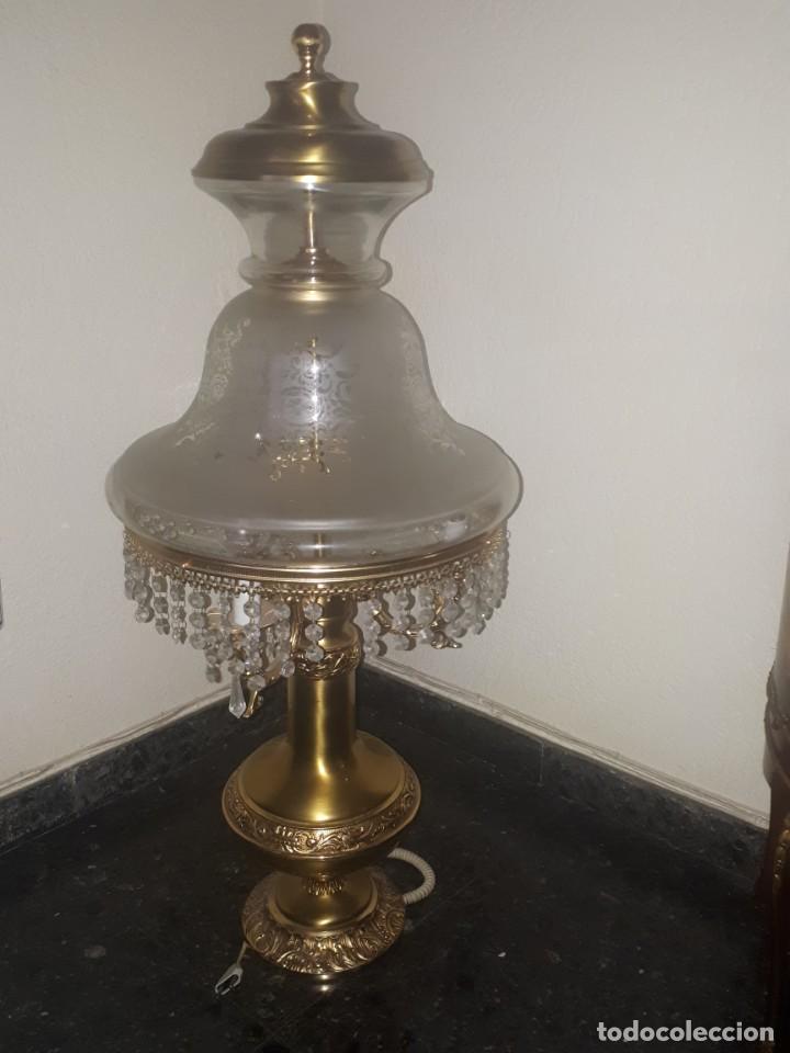 Antig&uuml;edades: L&aacute;mpara de bronce y cristal - Foto 2