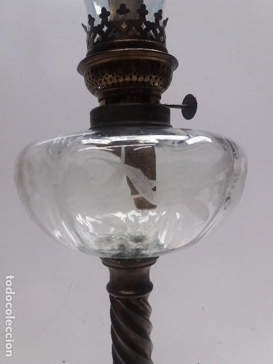 Antig&uuml;edades: Bonito y antiguo quinque - Foto 3