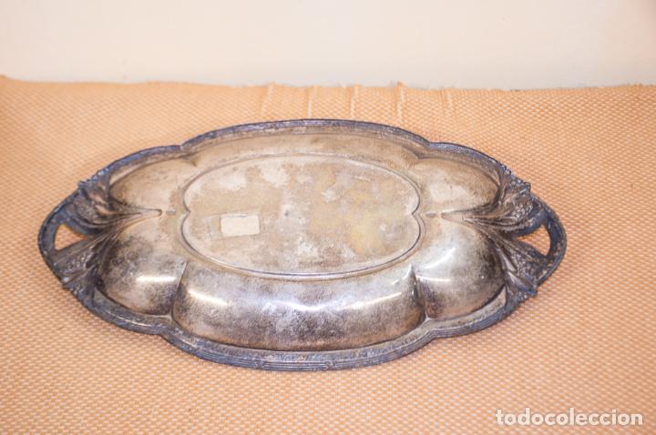Antig&uuml;edades: BANDEJA MODERNISTA DE BRONCE, PLATEADA - Foto 2
