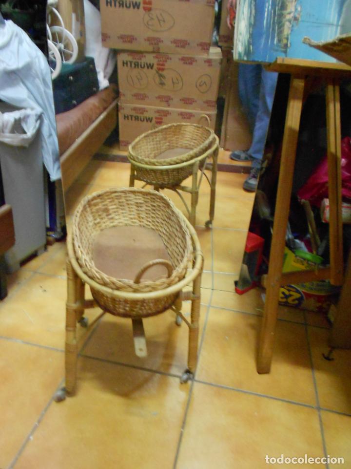 Antig&uuml;edades: ANTIGUA CANASTILLA O CESTA PARA BEBE - Foto 2