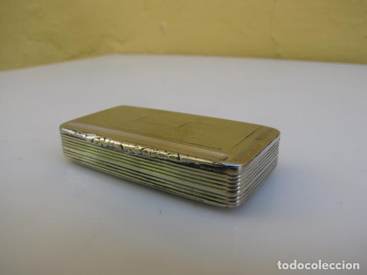 Antig&uuml;edades: 2- Caja rap&eacute; plata con contraste. - Foto 1