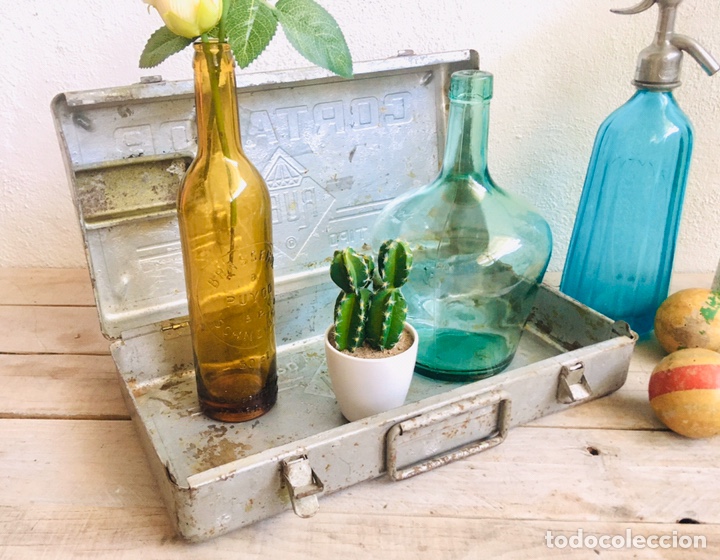 Antig&uuml;edades: CAJA INDUSTRIAL DECORATIVA MALETA DE METAL ESTUCHE DE HIERRO DE HERRAMIENTA CORTADOR RUB&Iacute; CON ASA