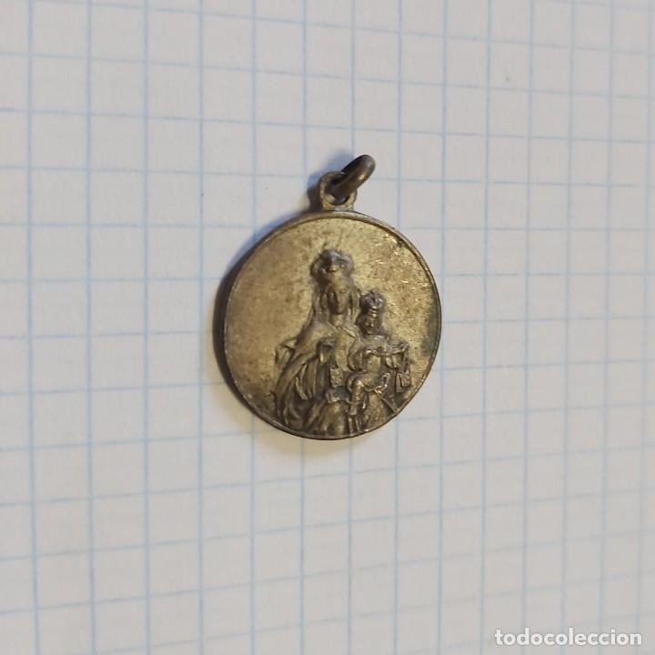 Antig&uuml;edades: Medalla religiosa - Foto 1
