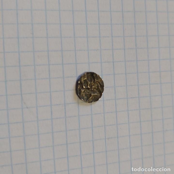 Antig&uuml;edades: Medalla religiosa sin terminar, 7 mm - Foto 2