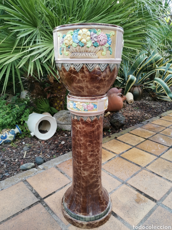 Antig&uuml;edades: Macetero con columna de Manises - Foto 2