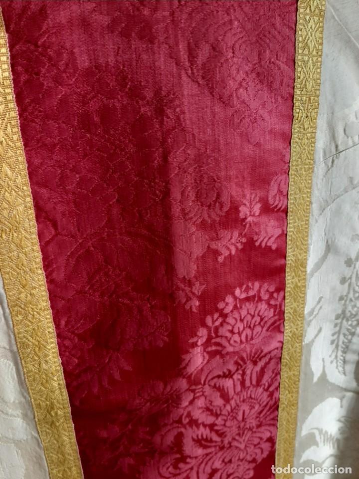 Antig&uuml;edades: CASULLA DE SEDA DAMASQUINADA - SIGLO XIX - Foto 4