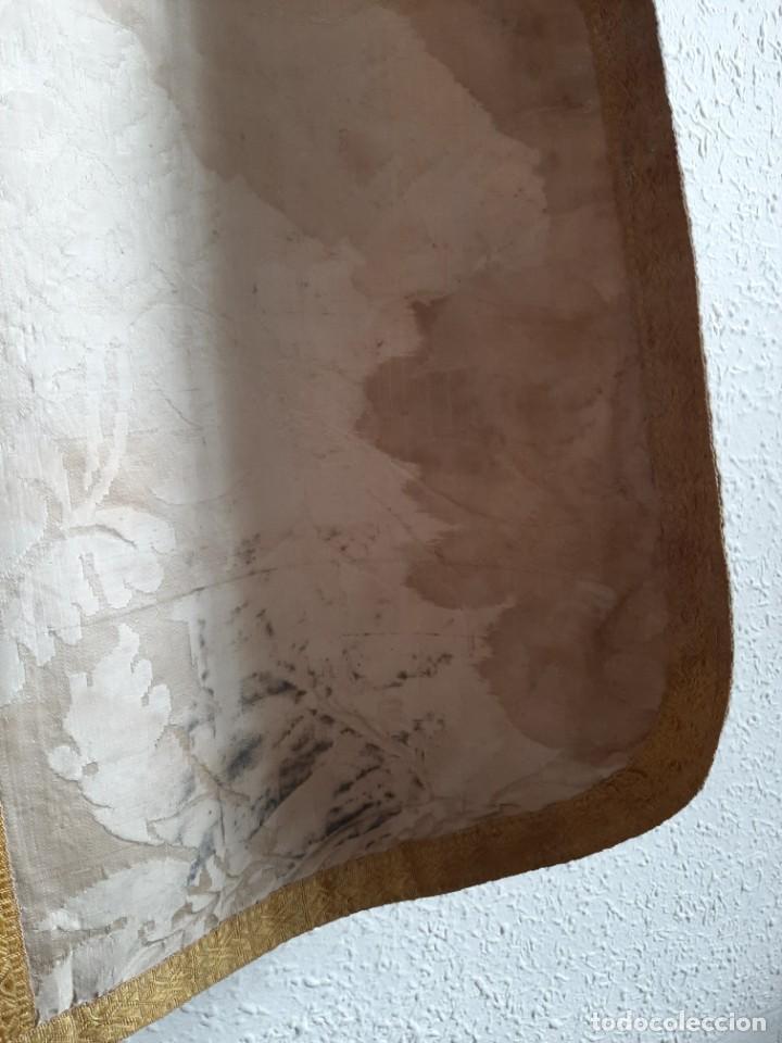 Antig&uuml;edades: CASULLA DE SEDA DAMASQUINADA - SIGLO XIX - Foto 6