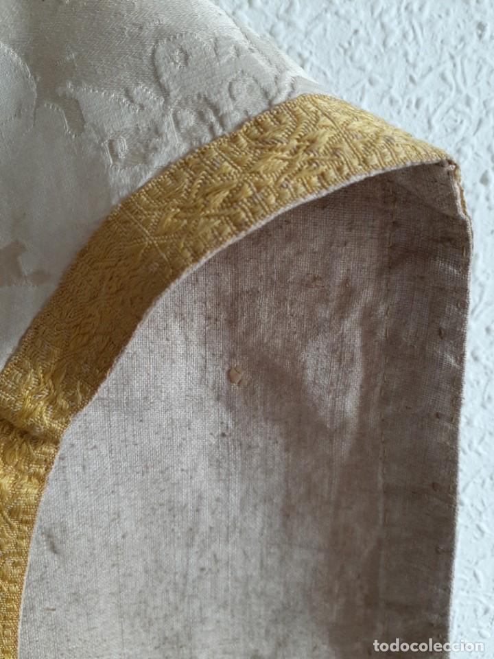 Antig&uuml;edades: CASULLA DE SEDA DAMASQUINADA - SIGLO XIX - Foto 7