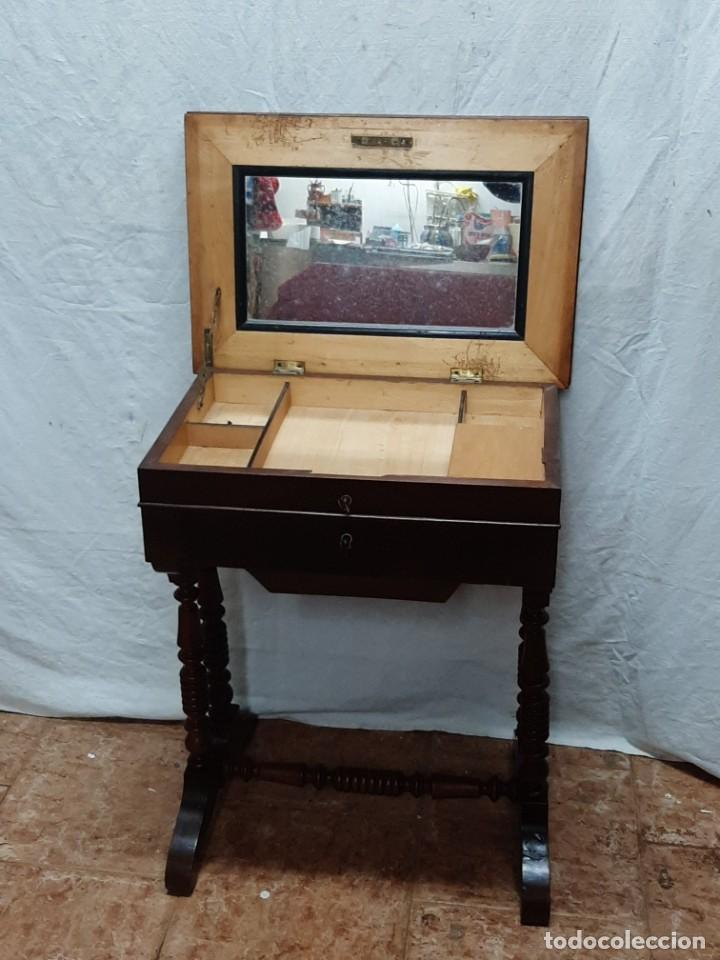 Antig&uuml;edades: COSTURERO ISABELINO...XIX - Foto 8